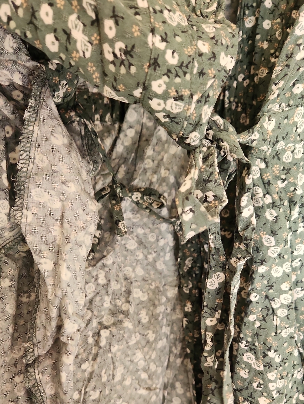 Universal Thread Wrap Dress - Picture 4 of 5